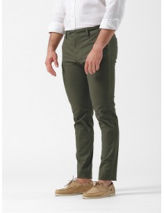PANTALÓN CHINO - VERDE LA...
